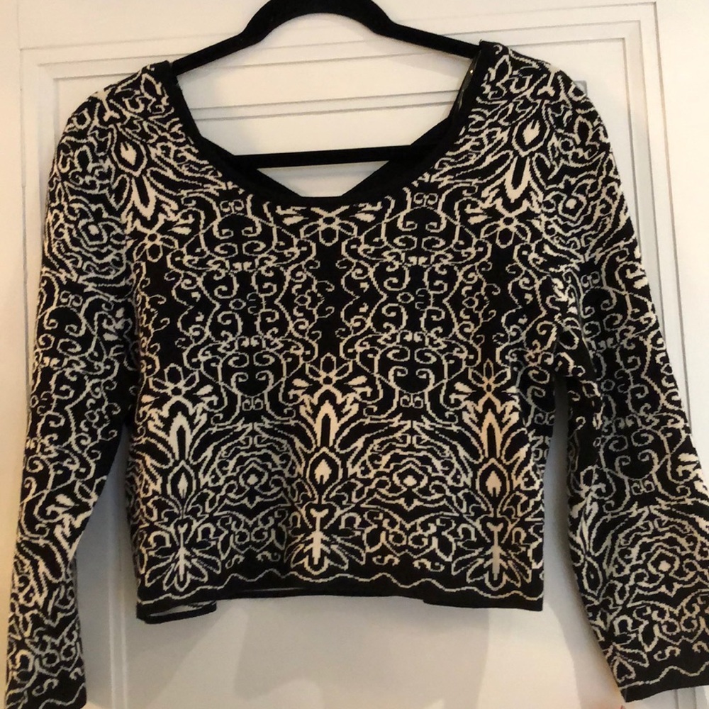 NWT cropped black and white sweater